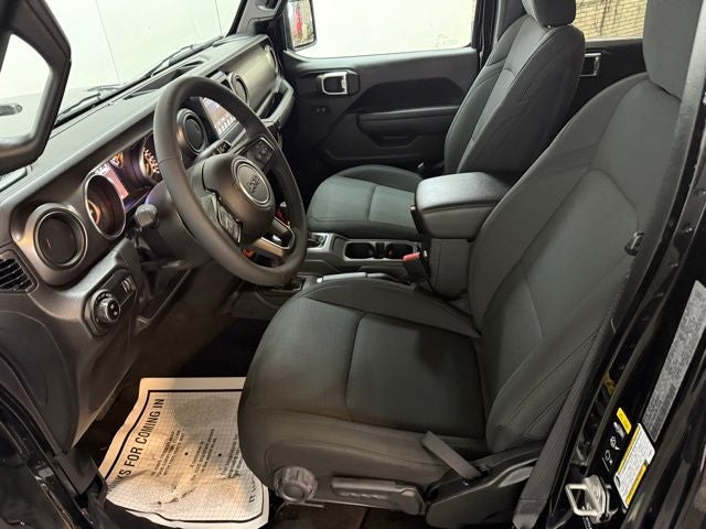 2023 Jeep Gladiator Sport