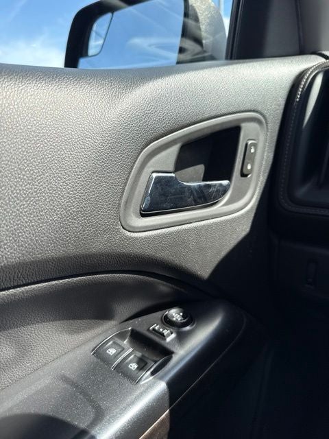 2017 GMC Canyon SLE1