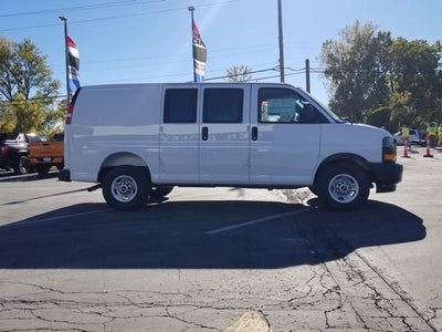 2025 GMC Savana 2500 Work Van