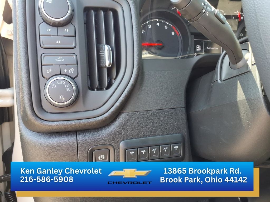 2026 Chevrolet Silverado 2500HD Custom