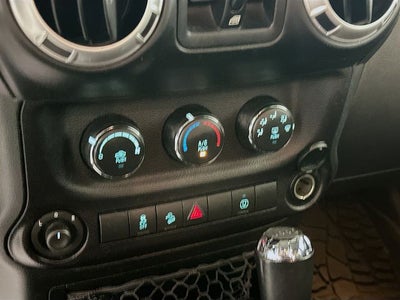 2015 Jeep Wrangler Unlimited Sahara w/ REMOTE START