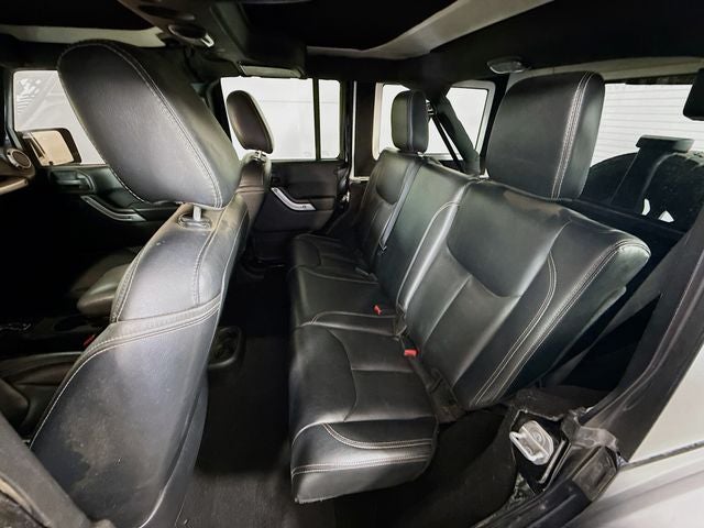 2017 Jeep Wrangler Unlimited Rubicon w/ ONLY 69K MILES