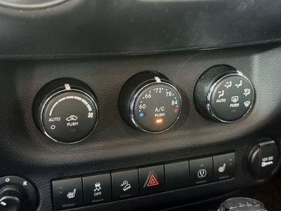 2016 Jeep Wrangler Unlimited Rubicon w/ CLEAN CARFAX