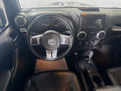 2016 Jeep Wrangler Unlimited Rubicon w/ CLEAN CARFAX