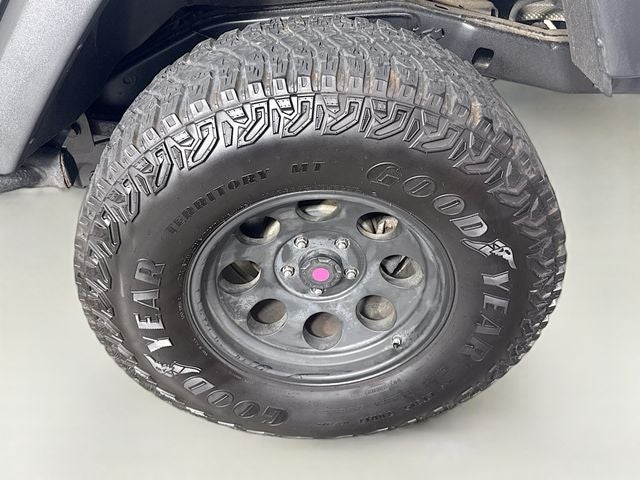 2016 Jeep Wrangler Unlimited Rubicon w/ CLEAN CARFAX