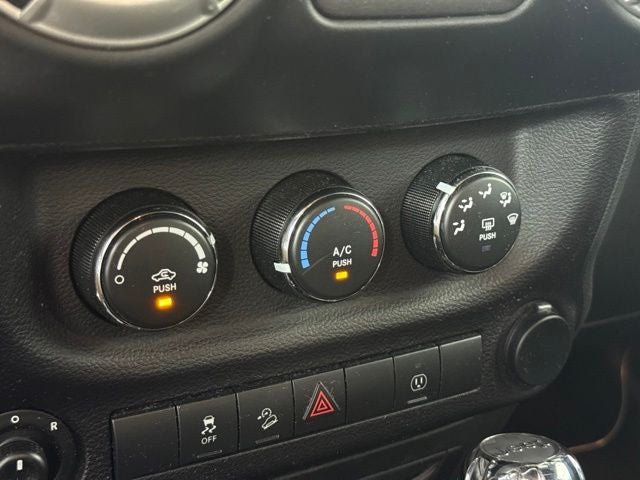 2018 Jeep Wrangler JK Unlimited Sahara CLEAN CARFAX