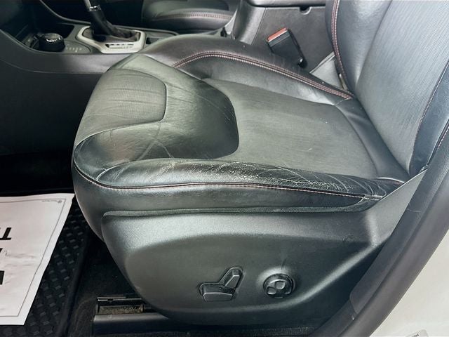 2015 Jeep Cherokee Trailhawk ONLY 50K MILES