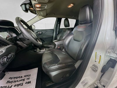 2015 Jeep Cherokee Trailhawk ONLY 50K MILES