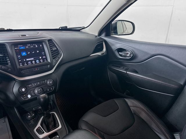 2015 Jeep Cherokee Trailhawk ONLY 50K MILES