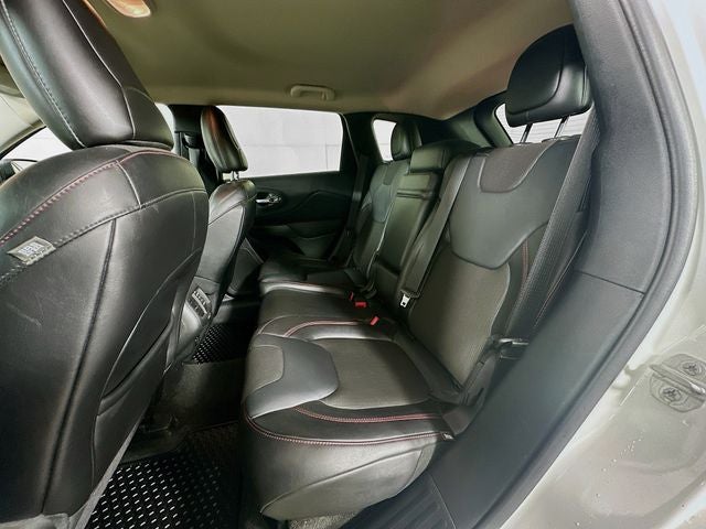 2015 Jeep Cherokee Trailhawk ONLY 50K MILES