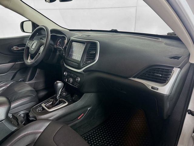 2015 Jeep Cherokee Trailhawk ONLY 50K MILES