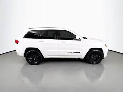 2020 Jeep Grand Cherokee Altitude w/ PWR SUNROOF