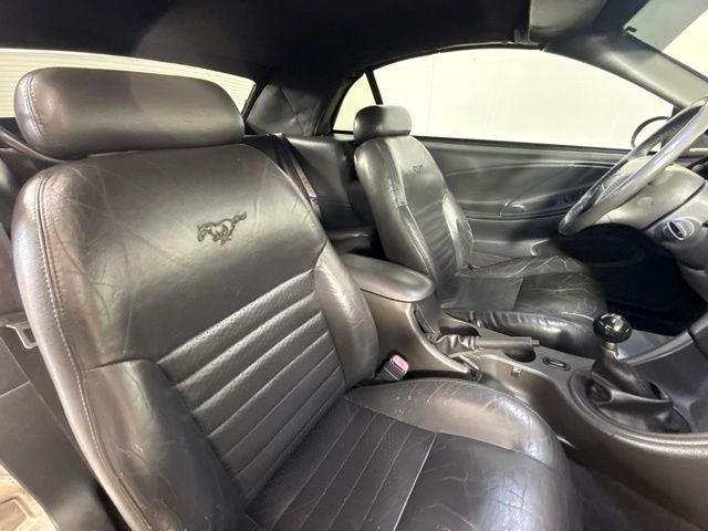 2001 Ford Mustang GT w/ CLEAN CARFAX
