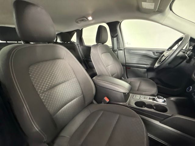 2025 Ford Escape Active w/ WIRELESS CARPLAY