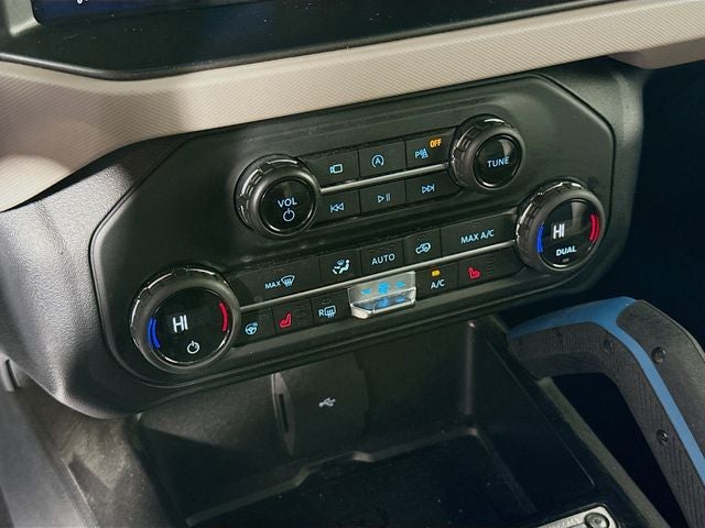 2021 Ford Bronco Wildtrak w/ ADAPTIVE CRUISE