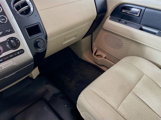 2015 Ford Expedition XL 4WD w/ ONLY 57K MILES