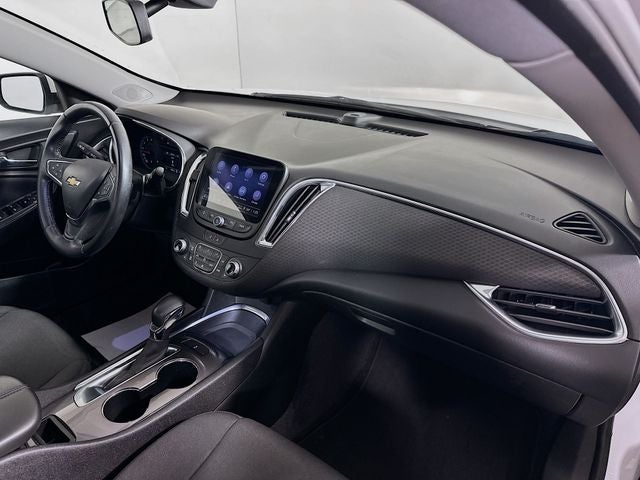 2021 Chevrolet Malibu LT w/ HEATED SEATS
