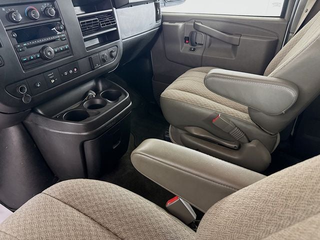 2017 Chevrolet Express 2500 LT Passenger