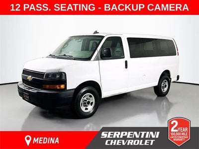 2022 Chevrolet Express 3500 LS Passenger