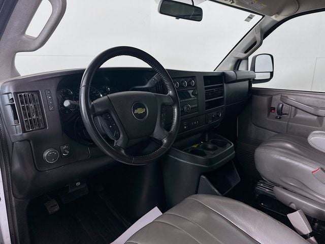 2022 Chevrolet Express 3500 LS Passenger