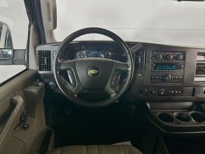 2022 Chevrolet Express 3500 LS Passenger