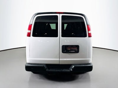 2022 Chevrolet Express 3500 LS Passenger