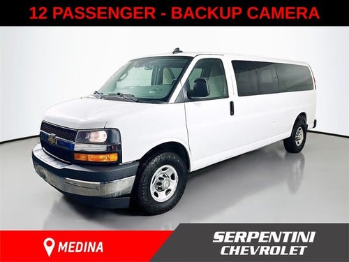 2020 Chevrolet Express 3500 LT 12 Passenger w/ CLEAN CARFAX