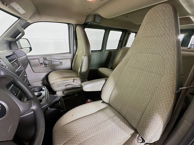 2020 Chevrolet Express 3500 LT 12 Passenger w/ CLEAN CARFAX