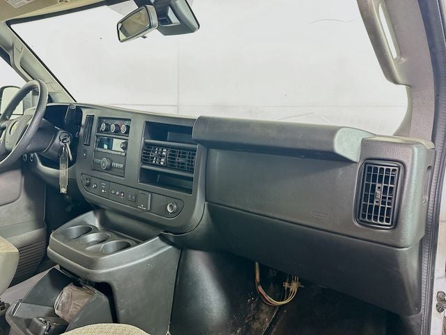 2020 Chevrolet Express 3500 LT 12 Passenger w/ CLEAN CARFAX