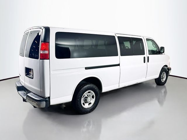 2020 Chevrolet Express 3500 LT 12 Passenger w/ CLEAN CARFAX