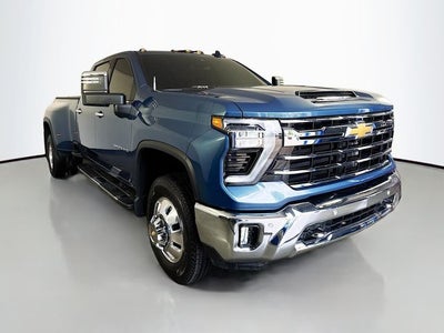 2025 Chevrolet Silverado 3500HD LTZ w/ SURROUND VISION