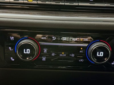 2025 Chevrolet Silverado 3500HD LTZ w/ SURROUND VISION
