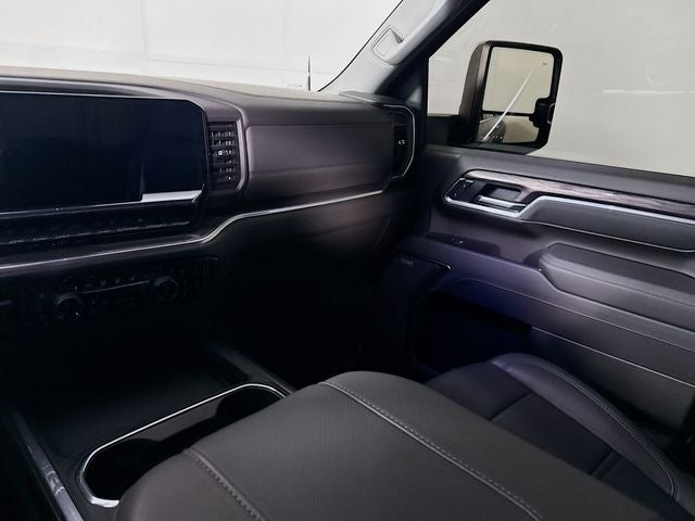 2025 Chevrolet Silverado 3500HD LTZ w/ SURROUND VISION
