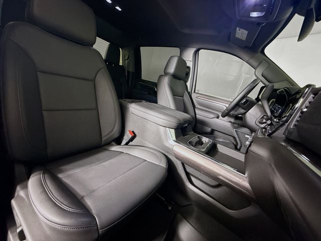 2025 Chevrolet Silverado 3500HD LTZ w/ SURROUND VISION
