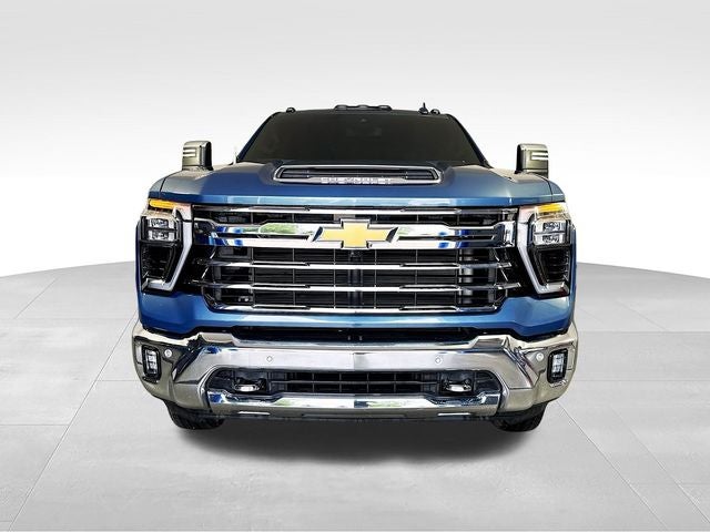 2025 Chevrolet Silverado 3500HD LTZ w/ SURROUND VISION