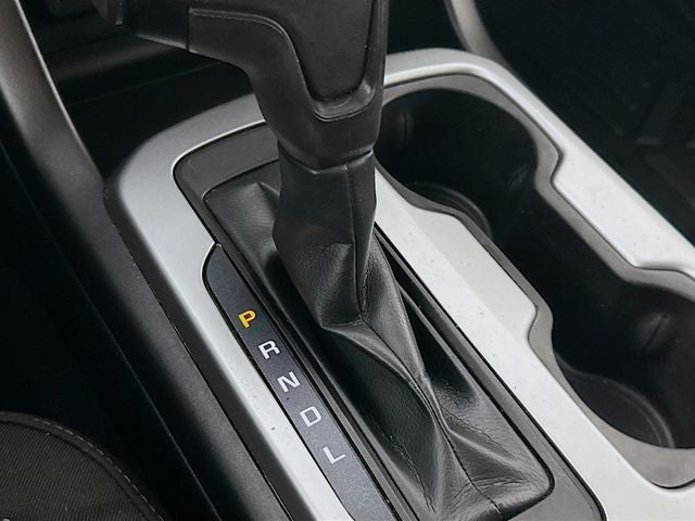 2020 Chevrolet Colorado LT w/ APPLE CARPLAY
