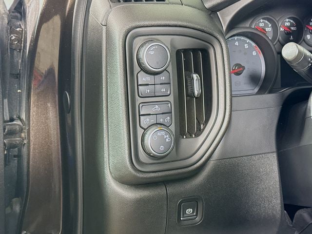 2019 Chevrolet Silverado 1500 Custom Trail Boss w/ APPLE CARPLAY