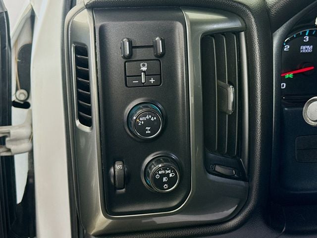 2018 Chevrolet Silverado 1500 LT LT1 w/ TRAILER BRAKE
