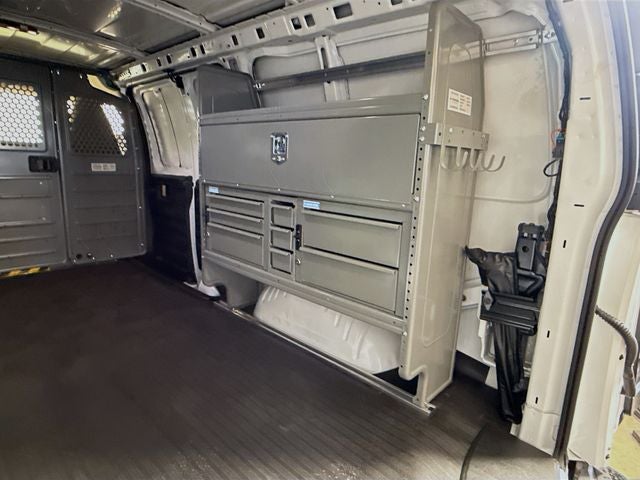 2025 Chevrolet Express 2500 Work Van Cargo