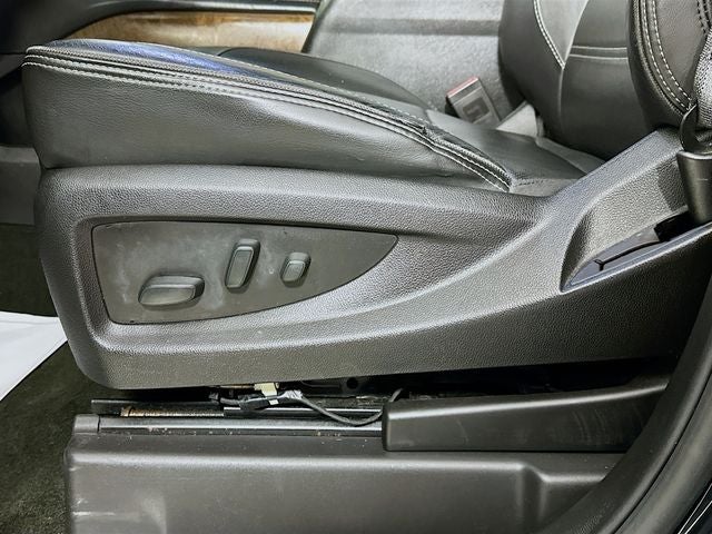 2018 GMC Yukon Denali 4WD w/ HEATED LEATHER