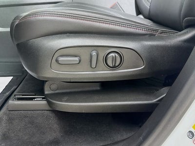 2023 Chevrolet Traverse RS AWD w/ PWR SUNROOF