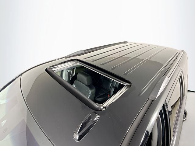 2018 Chevrolet Tahoe Premier w/ PWR SUNROOF