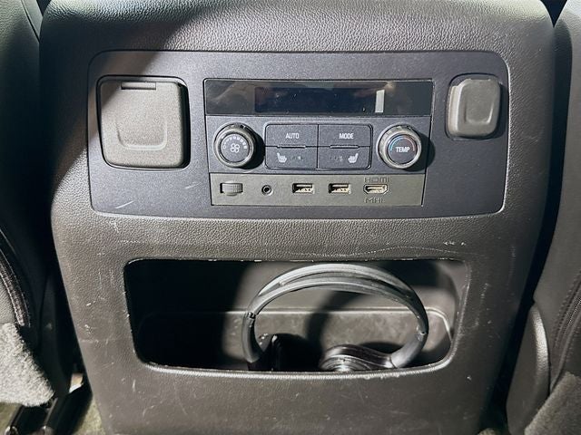 2018 Chevrolet Tahoe Premier w/ PWR SUNROOF