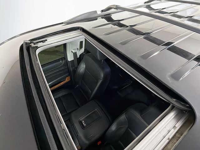 2020 Chevrolet Suburban Premier w/ PWR SUNROOF