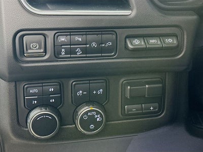 2021 Chevrolet Tahoe Premier 4WD w/ HEATED LEATHER