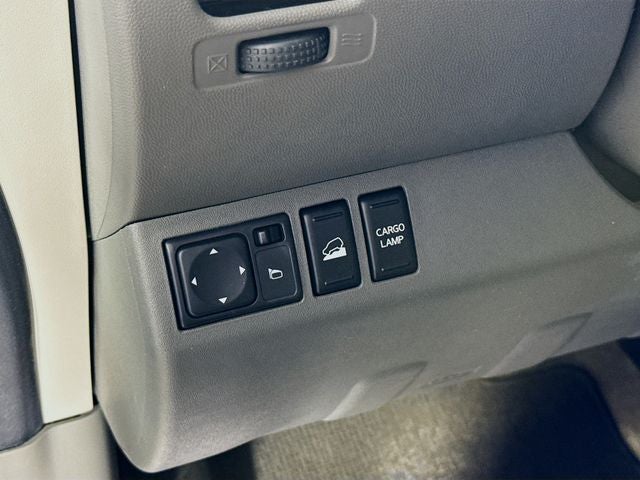 2017 Nissan Frontier SV 4WD w/ CLEAN CARFAX