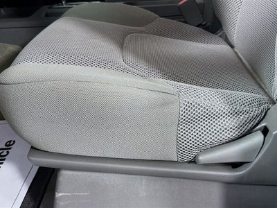 2017 Nissan Frontier SV 4WD w/ CLEAN CARFAX