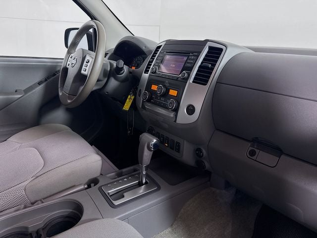 2017 Nissan Frontier SV 4WD w/ CLEAN CARFAX
