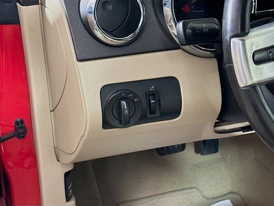 2009 Ford Mustang V6 w/ CLEAN CARFAX