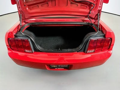 2009 Ford Mustang V6 w/ CLEAN CARFAX